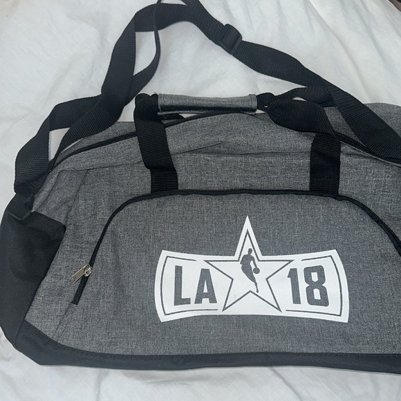 LA duffle bag - Picture 2 of 4